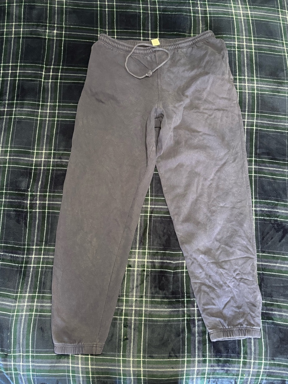 Vintage 2000s Navy blue Gap sweatpants with drawstring waist. Size L.
